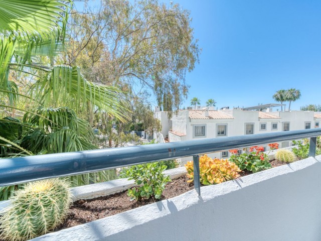 3 Bedrooms Townhouse in Nueva Andalucía