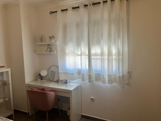 Maison mitoyenne avec 4 Chambres  à Cancelada