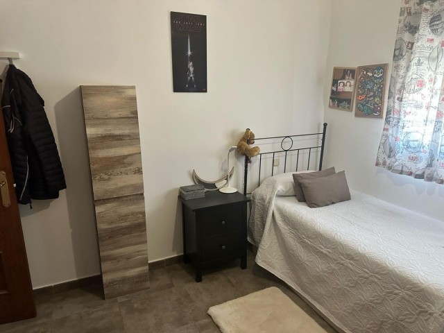 Maison mitoyenne avec 4 Chambres  à Cancelada