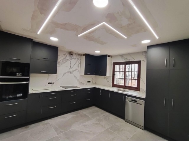 4 Schlafzimmer Reihenhaus in Cancelada