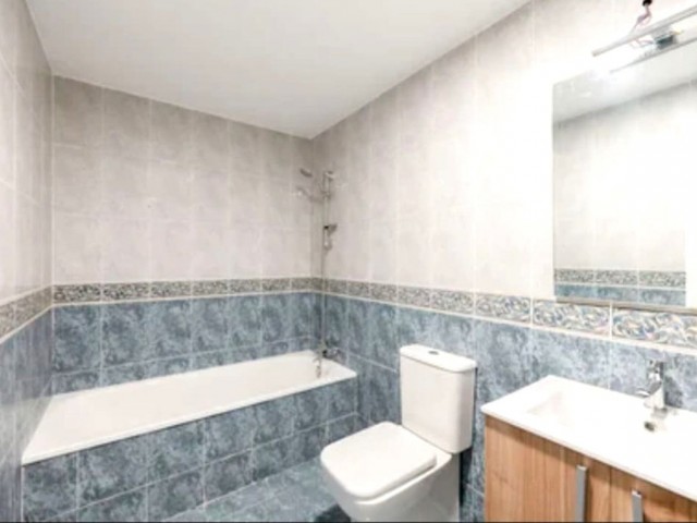 4 Bedrooms Townhouse in Los Boliches