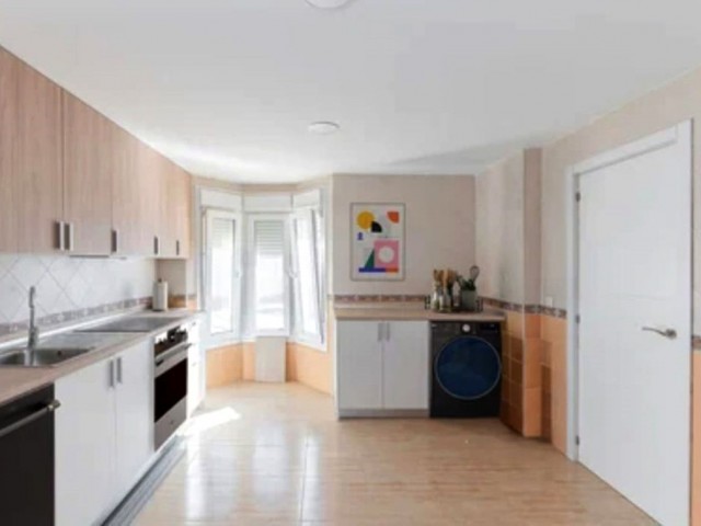 4 Bedrooms Townhouse in Los Boliches