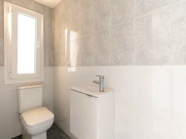 4 Bedrooms Townhouse in Los Boliches