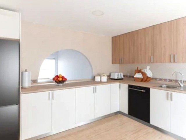 4 Bedrooms Townhouse in Los Boliches