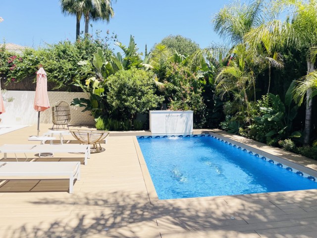 5 Bedrooms Villa in Nagüeles