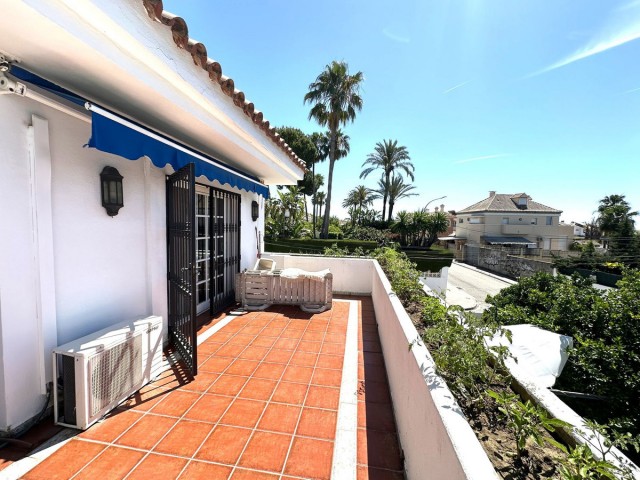 5 Bedrooms Villa in San Pedro de Alcántara