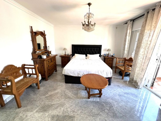 5 Bedrooms Villa in San Pedro de Alcántara