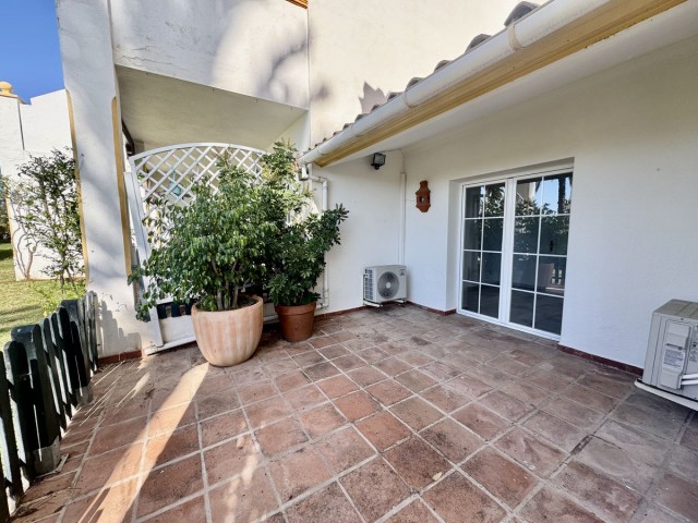 3 Slaapkamer Rijtjeshuis in Estepona