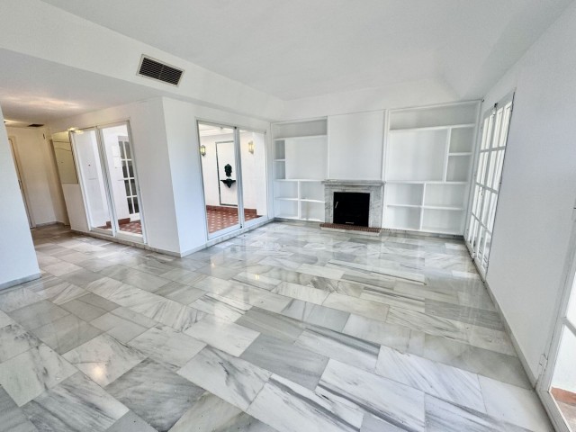 3 Slaapkamer Rijtjeshuis in Estepona