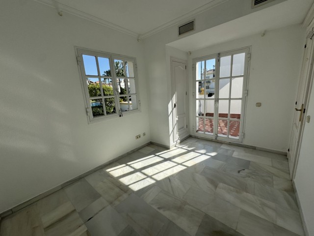 3 Slaapkamer Rijtjeshuis in Estepona