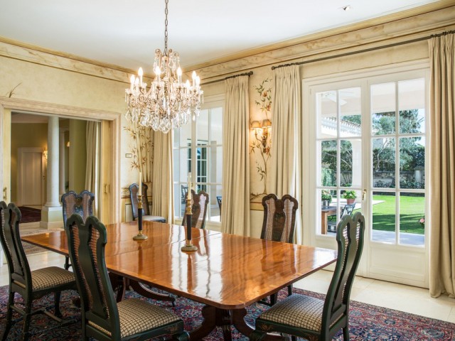 7 Bedrooms Villa in Los Monteros