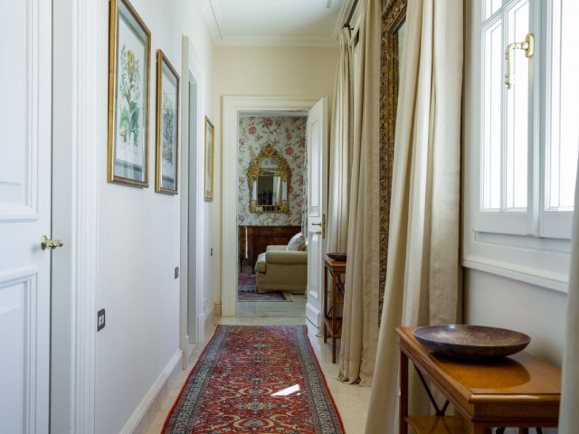 7 Bedrooms Villa in Los Monteros