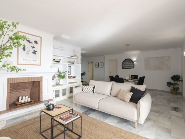 2 Bedrooms Apartment in Puerto Banús