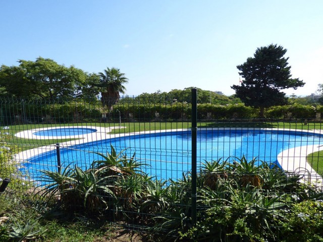 3 Bedrooms Apartment in Arroyo de la Miel