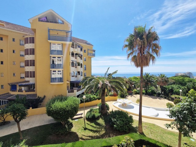 Apartment, Arroyo de la Miel, R5047081