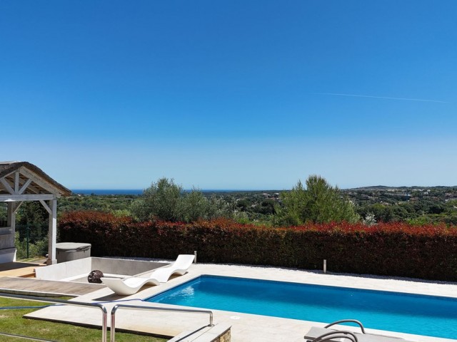 5 Bedrooms Villa in Sotogrande
