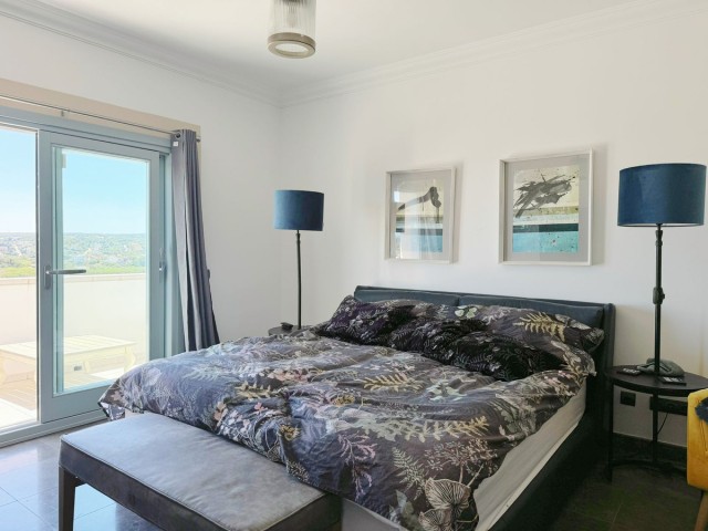 5 Bedrooms Villa in Sotogrande