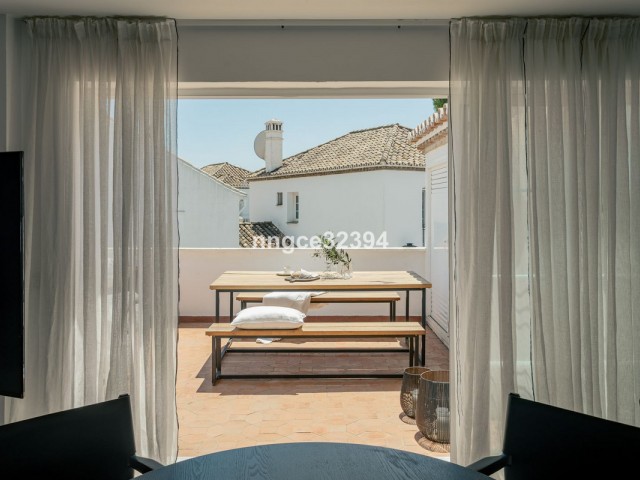 Penthouse, New Golden Mile, R5047696