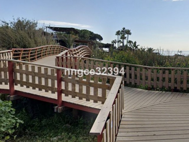 Kattohuoneisto New Golden Mile