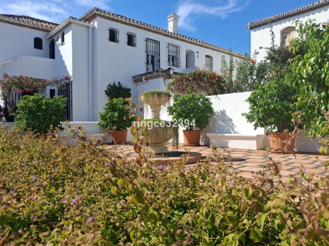 Kattohuoneisto New Golden Mile