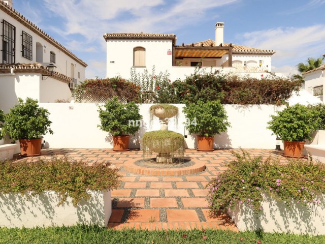 Kattohuoneisto New Golden Mile