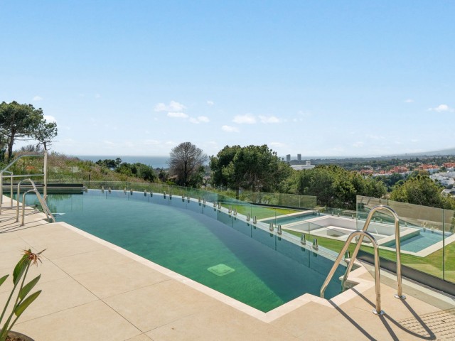 Apartamento con 3 Dormitorios  en Artola