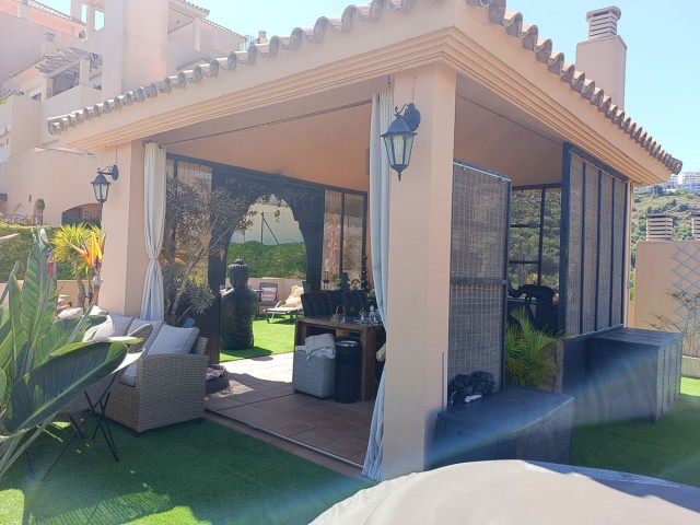 Penthouse avec 3 Chambres  à Calahonda