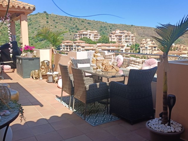 Penthouse avec 3 Chambres  à Calahonda