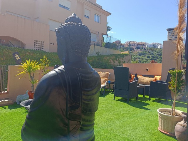 Penthouse avec 3 Chambres  à Calahonda