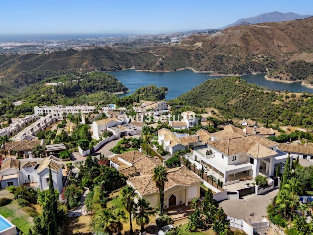 3 Soveroms Villa i Istán