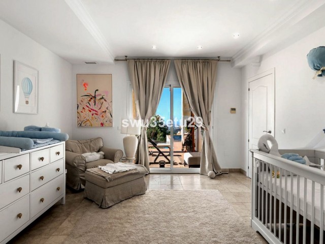 3 Soveroms Villa i Istán