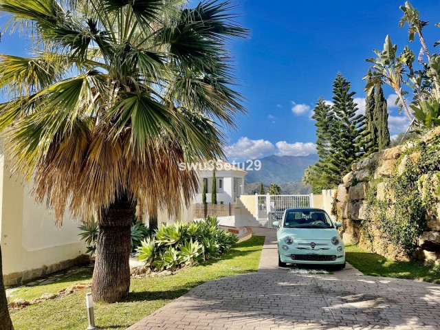 3 Soveroms Villa i Istán