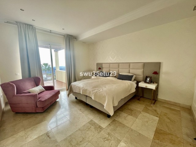 3 Soveroms Villa i Istán