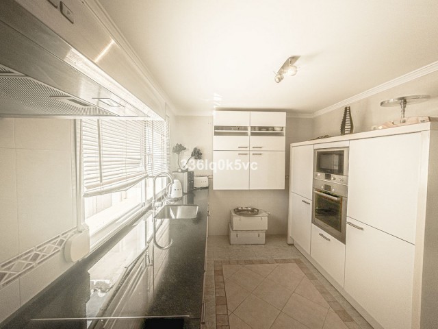 5 Slaapkamer Rijtjeshuis in Estepona