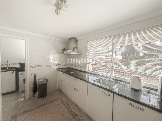 5 Slaapkamer Rijtjeshuis in Estepona