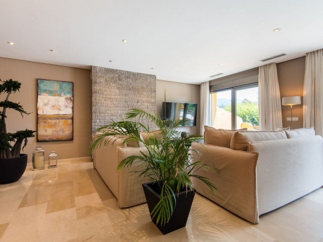 2 Bedrooms Townhouse in Nagüeles
