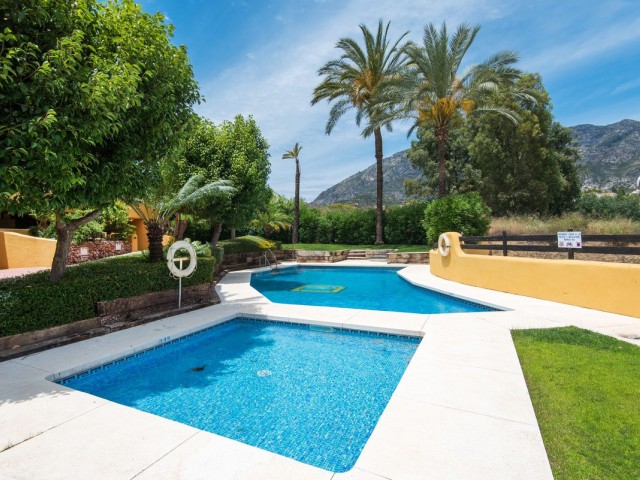 2 Slaapkamer Rijtjeshuis in Nagüeles