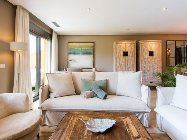 2 Slaapkamer Rijtjeshuis in Nagüeles