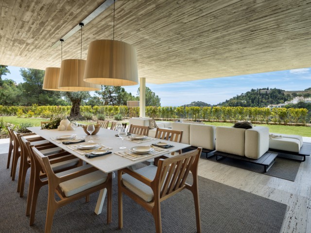 Villa con 7 Dormitorios  en El Madroñal