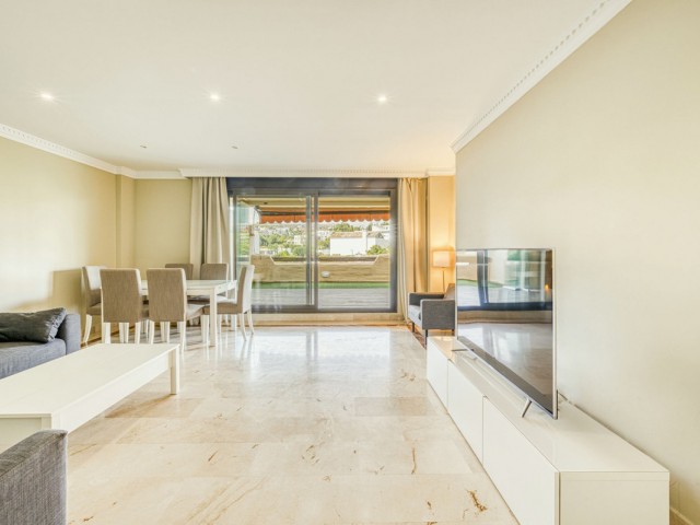 Apartment, Benahavis, R5049574