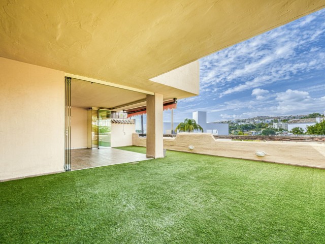 Apartment, Benahavis, R5049574