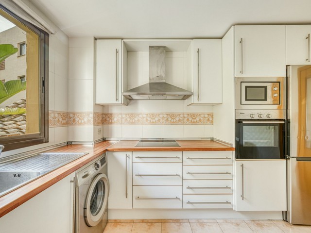 Apartment, Benahavis, R5049574