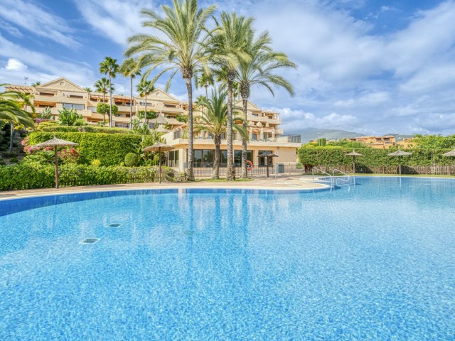 Apartment, Benahavis, R5049574