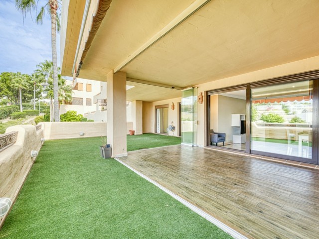 2 Schlafzimmer Apartment in Benahavís