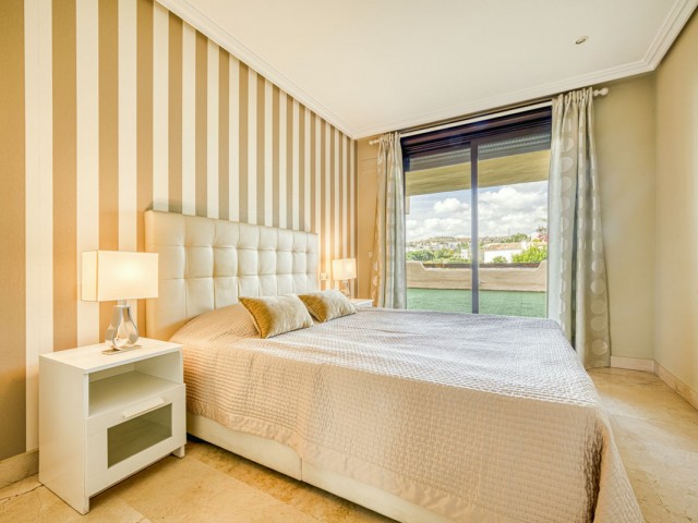 2 Schlafzimmer Apartment in Benahavís