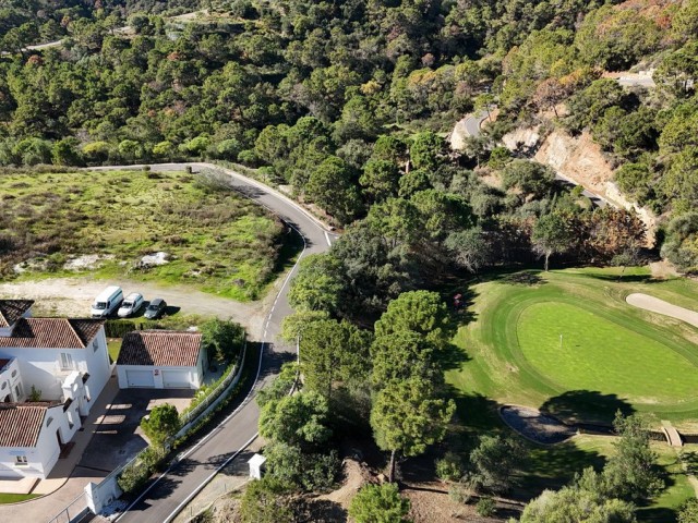 4 Bedrooms Villa in Benahavís