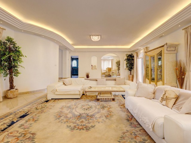 6 Schlafzimmer Villa in Benahavís