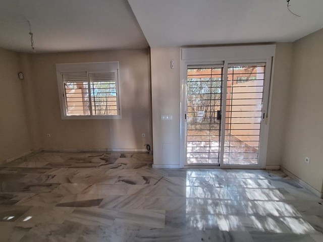 3 Bedrooms Townhouse in Calahonda