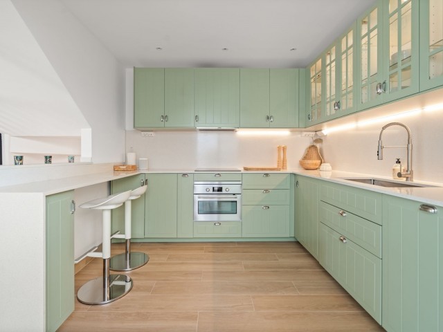 4 Makuuhuoneen Rivitalo San Pedro de Alcántara