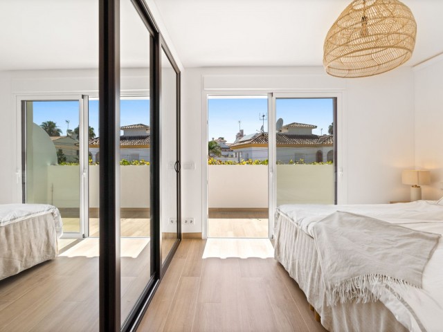 4 Makuuhuoneen Rivitalo San Pedro de Alcántara